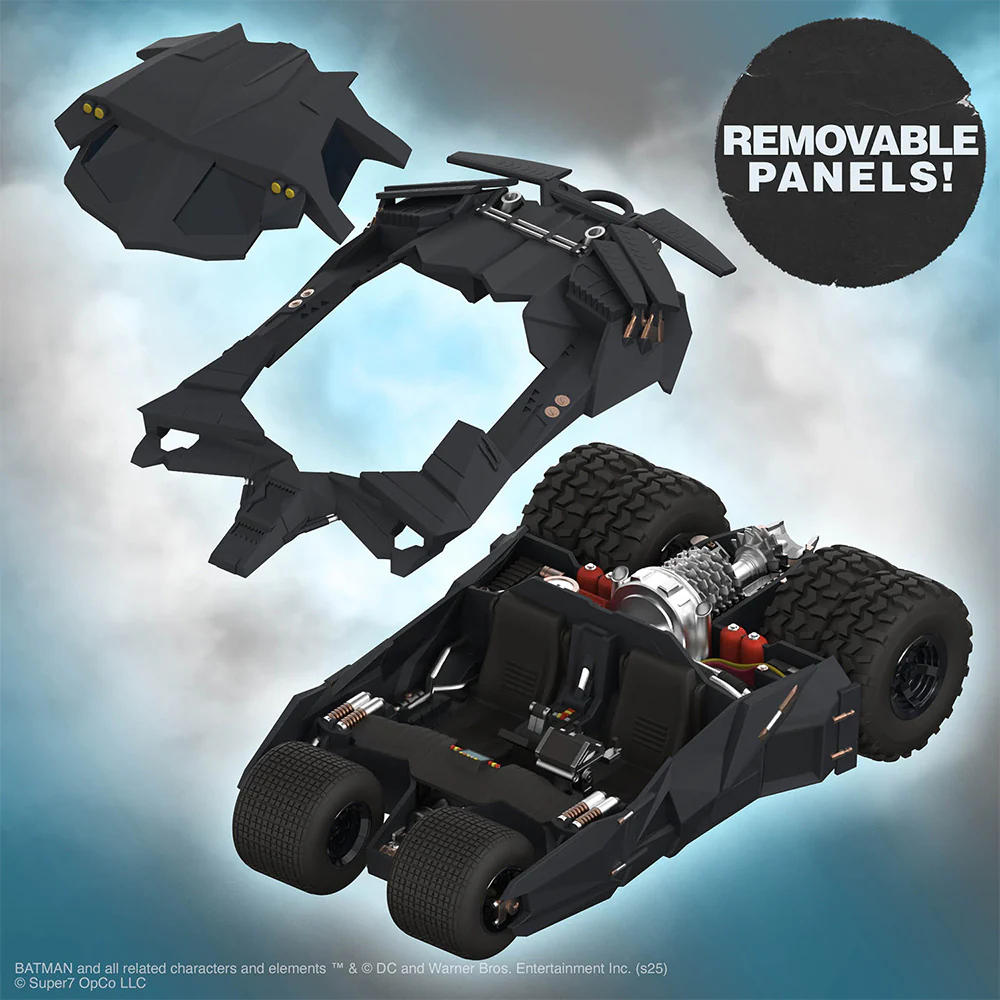 THE DARK KNIGHT TRILOGY Batmobile Tumbler Super Cyborg Collectible Figure