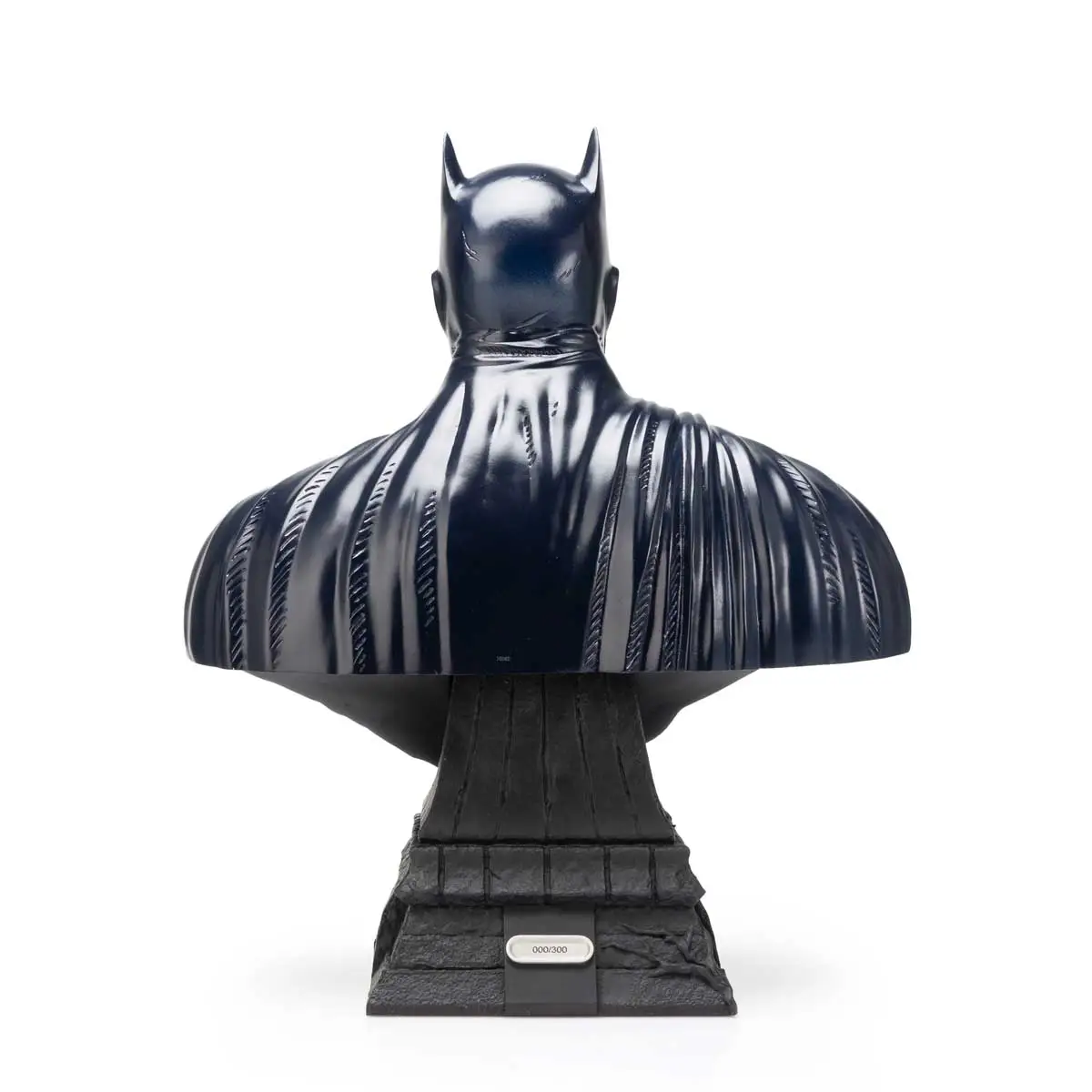 175-batman-limited-edition-bust-4.webp BATMAN Limited Edition Bust