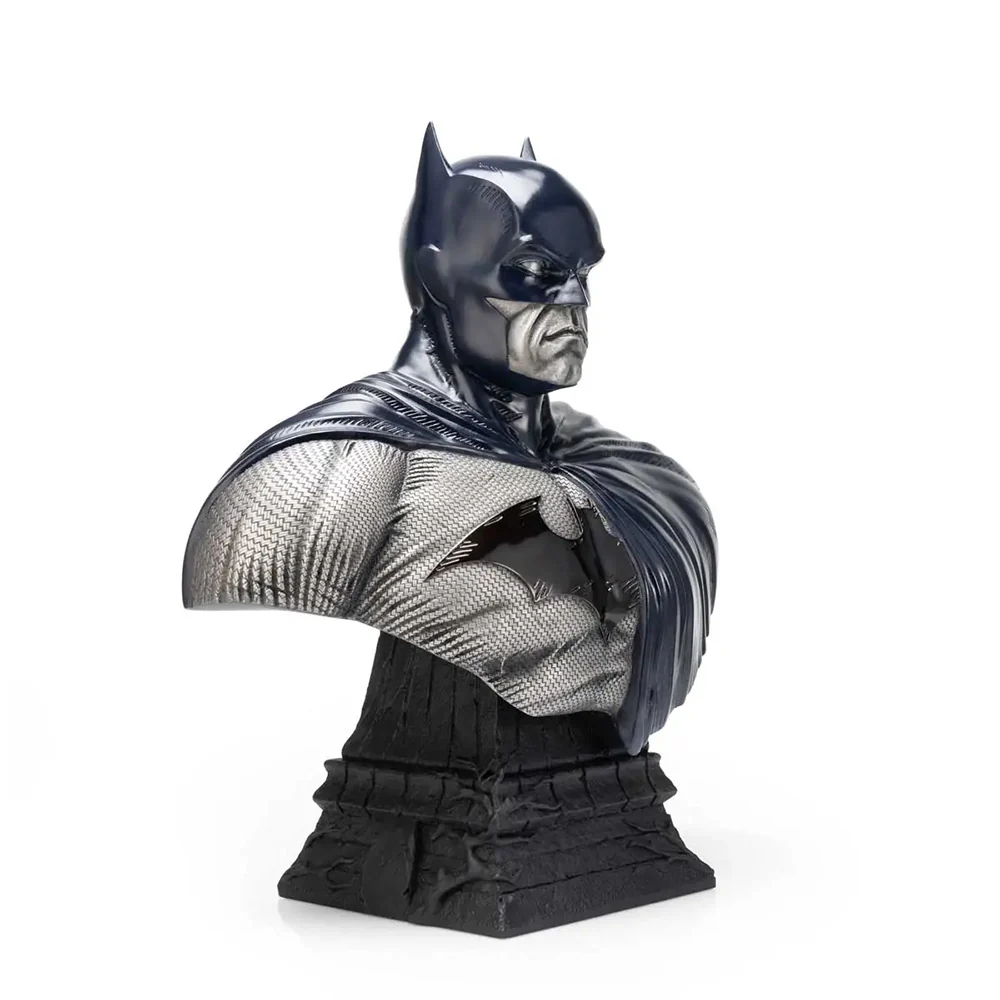 175-batman-limited-edition-bust-6.webp BATMAN Limited Edition Bust