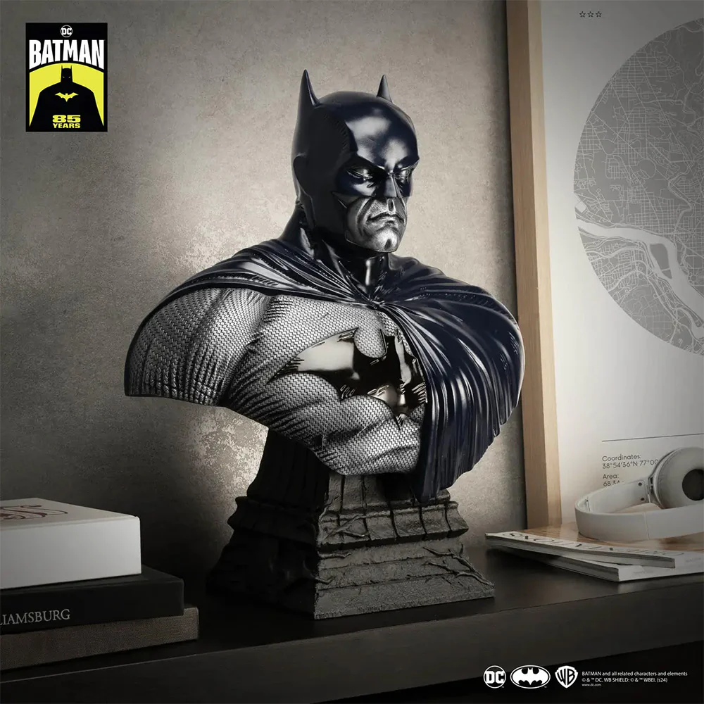 175-batman-limited-edition-bust-9.webp BATMAN Limited Edition Bust