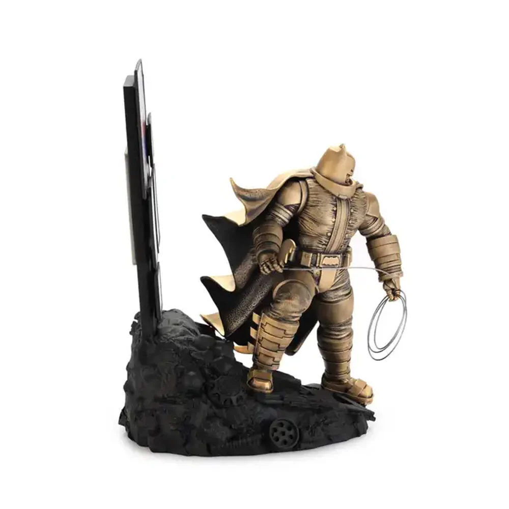 BATMAN The Dark Knight Returns Limited Edition Gilt Statue