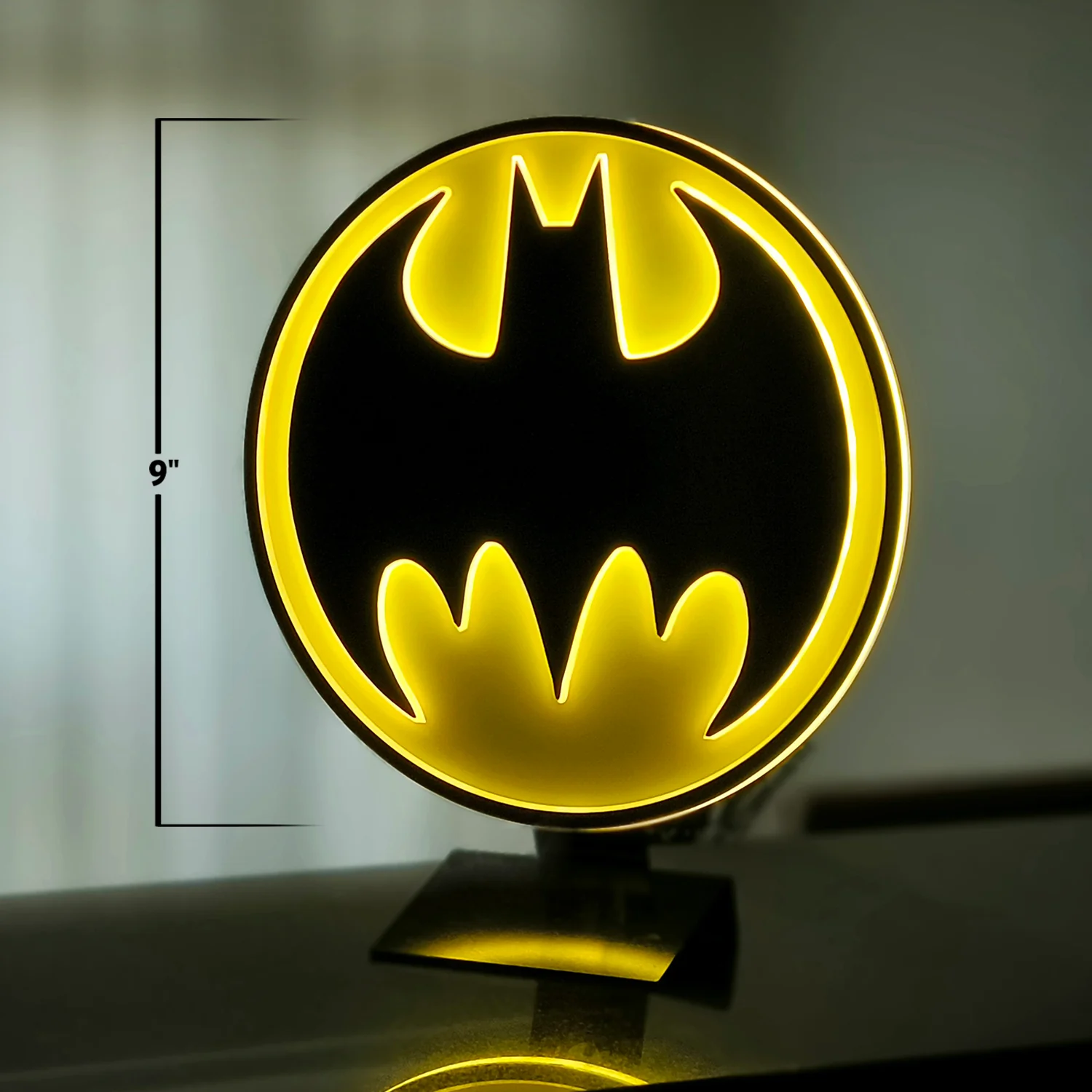 195-batman-vintage-brandlite-led-logo-light-2.webp BATMAN Vintage Brandlite LED Logo Light