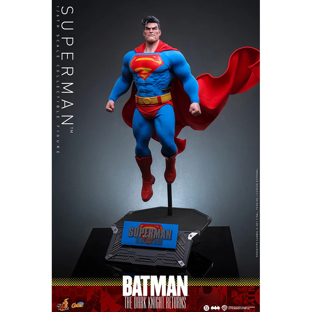 BATMAN: THE DARK KNIGHT RETURNS Superman Sixth Scale Figure by Hot Toys