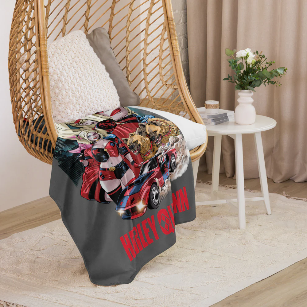2876-harley-quinn-top-billing-sherpa-blanket-6.webp HARLEY QUINN Top Billing Sherpa Blanket