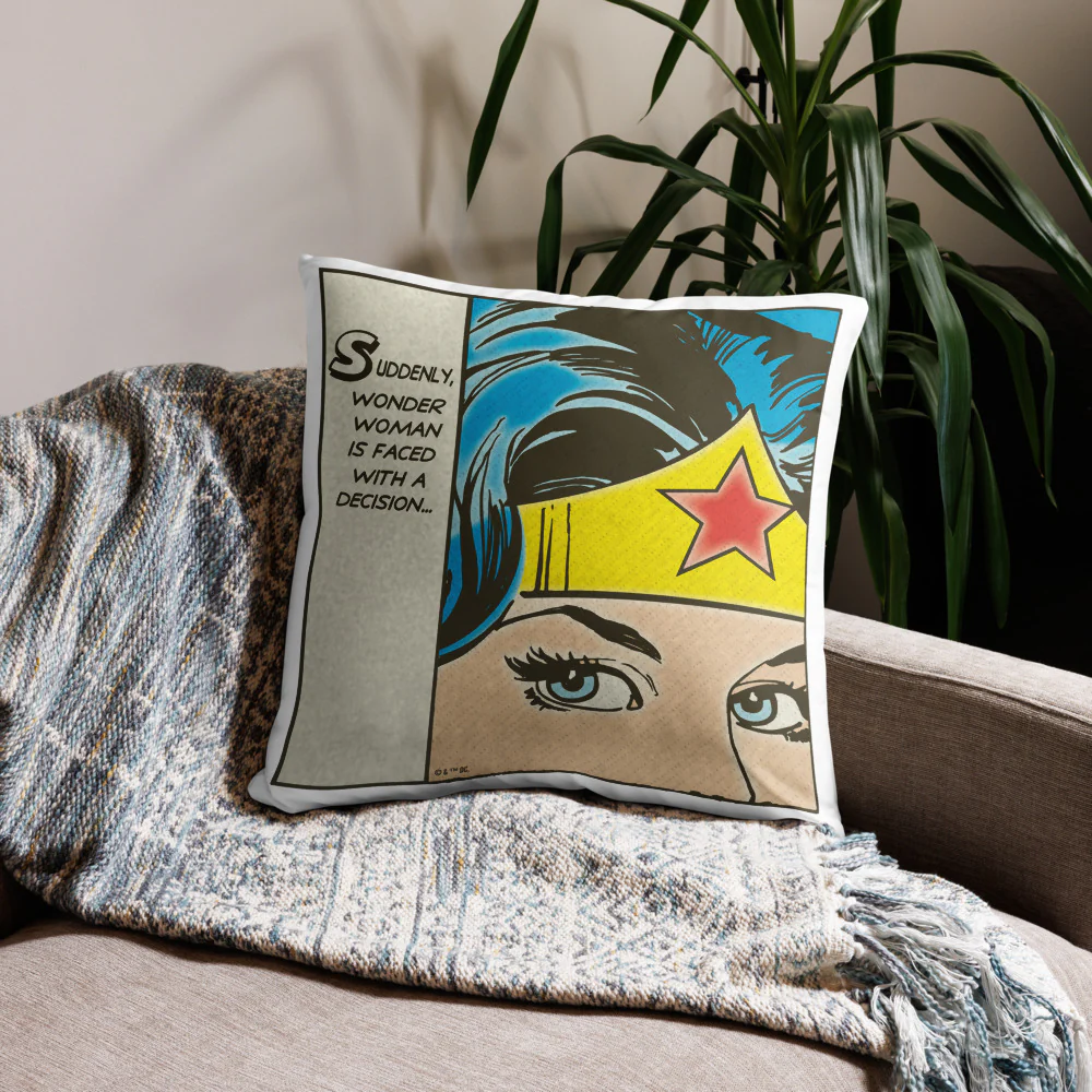 WONDER WOMAN Editorial Pillow